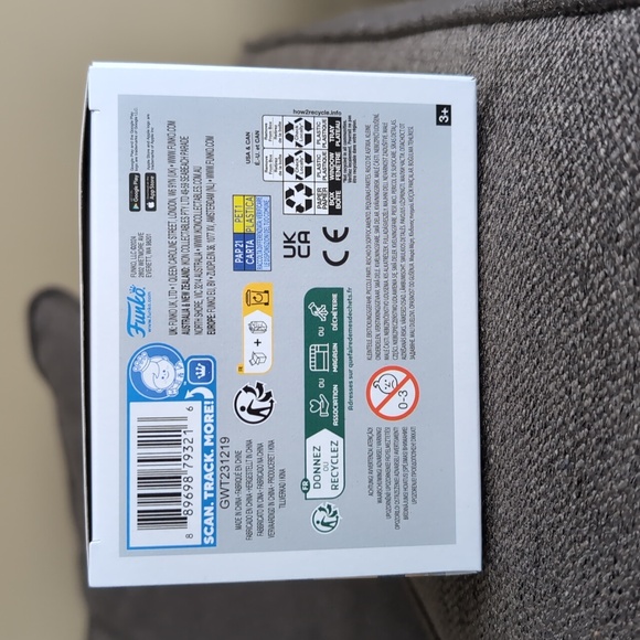 Funko Pop One Piece Luffy Gear Five #1607 - Picture 6 of 9